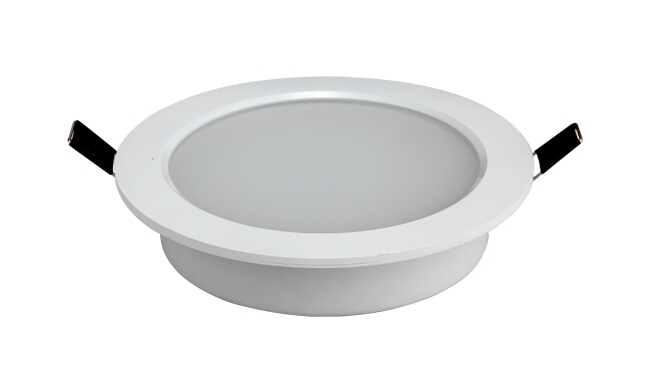 華輝照明LED筒燈驅(qū)動為恒流隔離外置驅(qū)動,便于安裝維護,與光源板實現(xiàn)完美匹配。 華輝照明LED筒燈驅(qū)動為恒流隔離外置驅(qū)動,便于安裝維護,與光源板實現(xiàn)完美匹配。