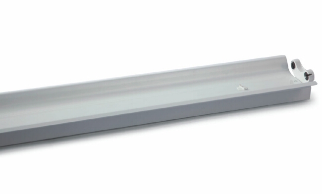 華輝照明專業生產LED燈管支架,全國行業領先,服務過全國各類工程達2000家。 華輝照明專業生產LED燈管支架,全國行業領先,服務過全國各類工程達2000家。