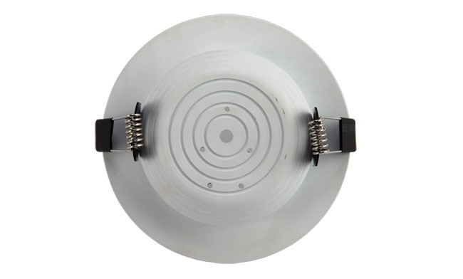 華輝照明專(zhuān)業(yè)LED筒燈廠家,標(biāo)準(zhǔn)的流程與質(zhì)檢程序確保COB筒燈質(zhì)量穩(wěn)定如一。 華輝照明專(zhuān)業(yè)LED筒燈廠家,標(biāo)準(zhǔn)的流程與質(zhì)檢程序確保COB筒燈質(zhì)量穩(wěn)定如一。