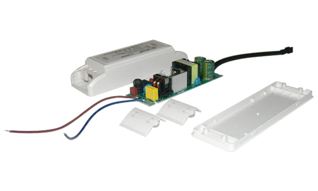 華輝照明專業(yè)LED筒燈廠家，標準的流程與質(zhì)檢程序確保COB筒燈質(zhì)量穩(wěn)定如一。