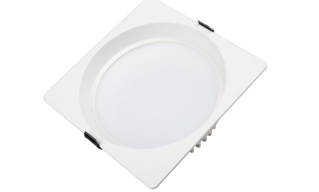 華輝照明專業(yè)生產(chǎn)LED筒燈，COB筒燈，全國行業(yè)領(lǐng)先，服務(wù)過全國各類工程達(dá)2000家。