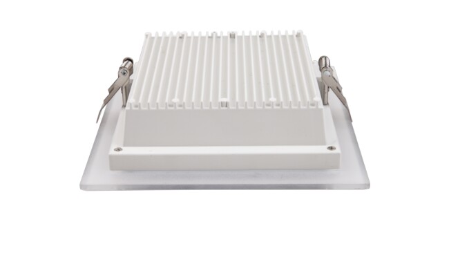 華輝照明專業LED筒燈廠家,標準的流程與質檢程序確保COB筒燈質量穩定如一。 華輝照明專業LED筒燈廠家,標準的流程與質檢程序確保COB筒燈質量穩定如一。