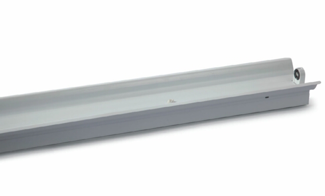 T8 1x60W 電感/電子 單支帶罩支架1535X125X70mm T8 1x60W 電感/電子 單支帶罩支架1535X125X70mm